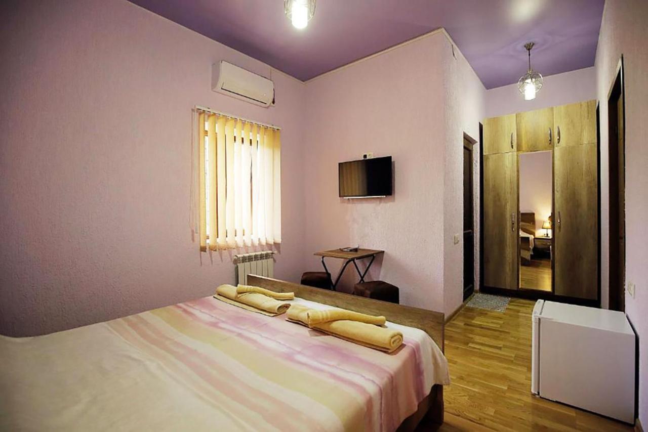 Nickos Hotel Kutaisi Exteriér fotografie